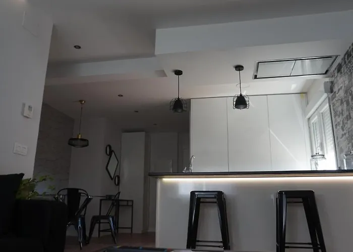 Piso Reformado A 5 Min De La Catedral Vut 09-691