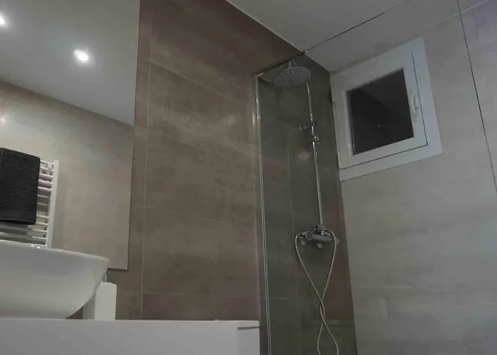 Piso Reformado A 5 Min De La Catedral Vut 09-691 * Burgo